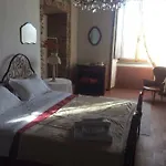 La Casa Del Maestro