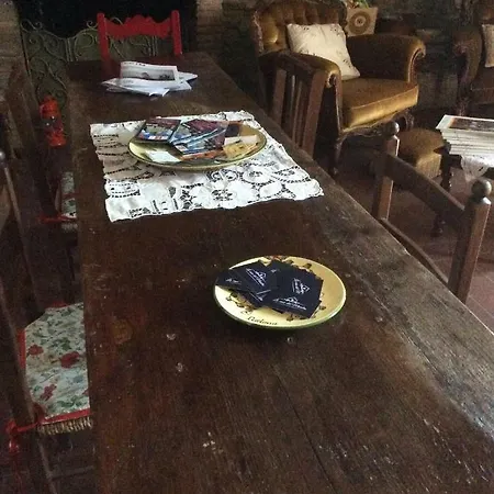La Casa Del Maestro Gasthof Cortona