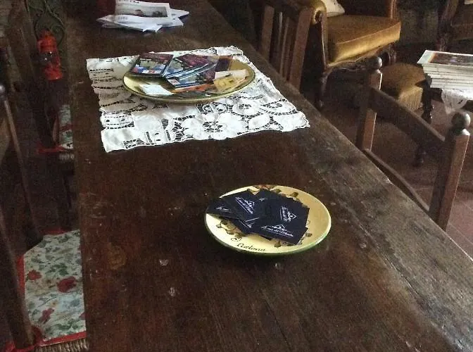 La Casa Del Maestro Gasthof Cortona